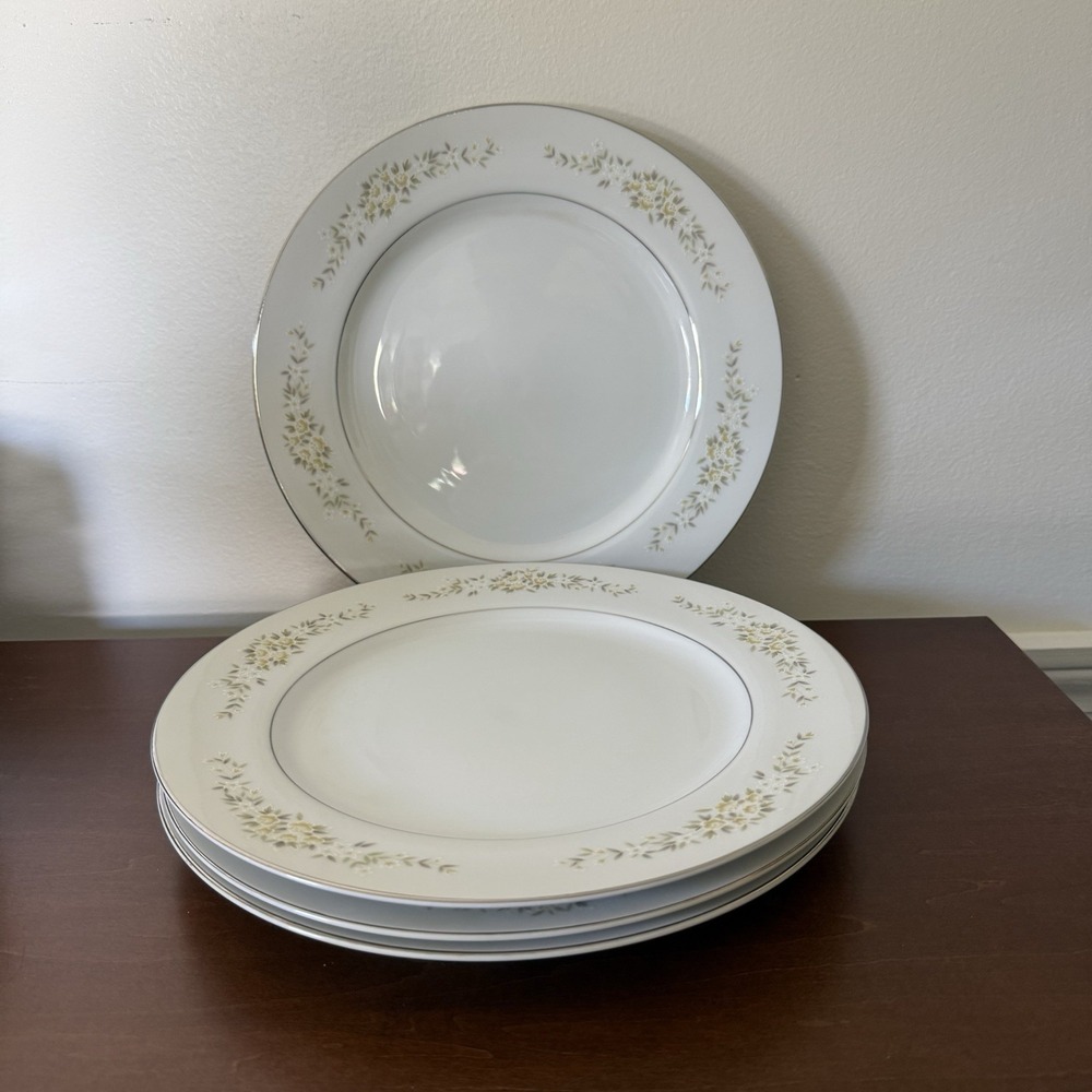 Lady Carolyn Crown Victoria Japan | Dinner Plates | Set Of 4 10" D